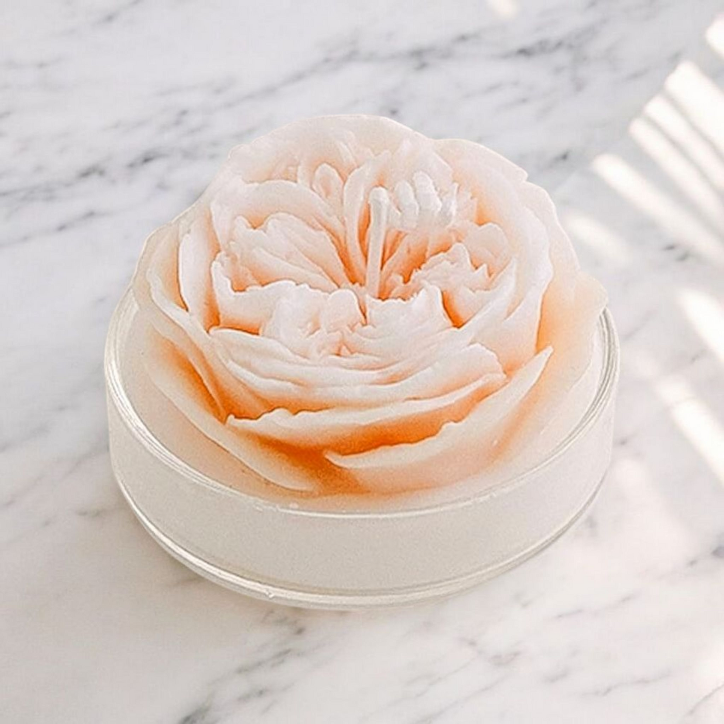 Bougie naturelle parfumée d'aromathérapie artisanale fleur Orangé Oolong à la pêche blanche MINHBATTI