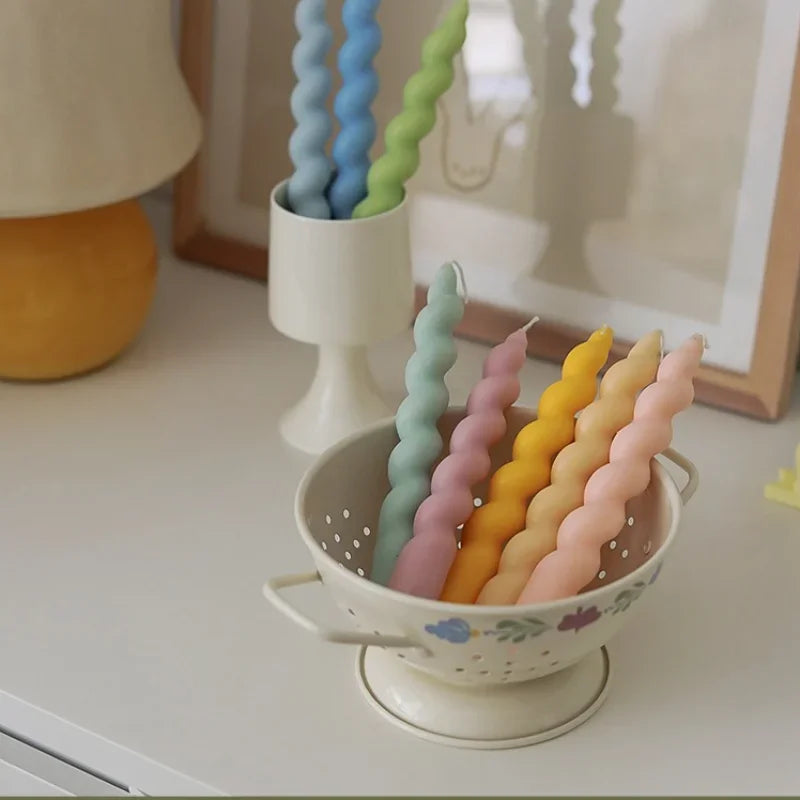 Ins Style Spiral Long Rod Candle Scented Candle Aromatherapy Soy Wax Candles Wedding Birthday Candle Party Home Decoration MINHBATTI