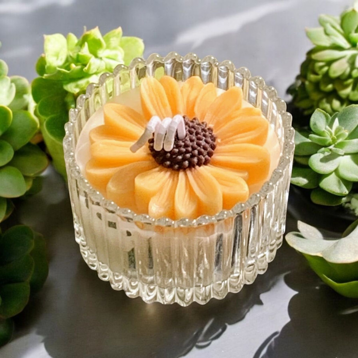 Bougie parfumée Marguerite jaune à la camomille MINHBATTI