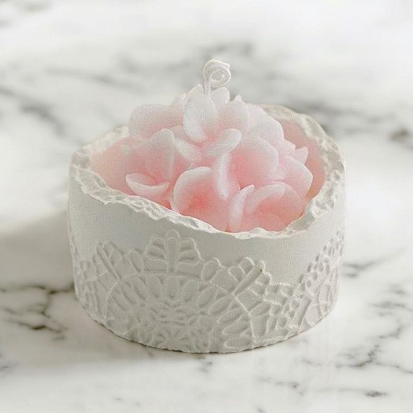 Bougie naturelle parfumée artisanale Hortensia Rose MINHBATTI