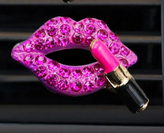 Diffuseur parfum pour voiture au glamour et rechargeable lèvres et rouge à lèvres MINHBATTI