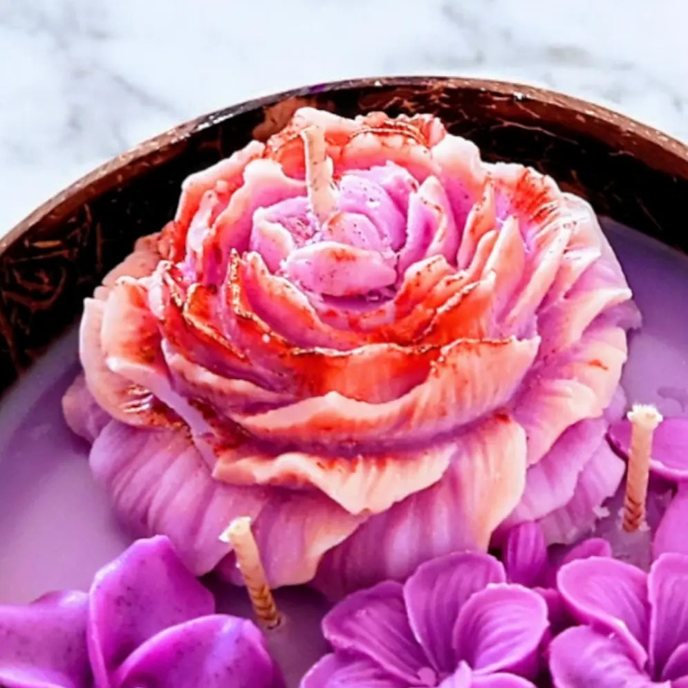 Bougie parfumée au musc "purple flowers" MĪNHBATTĪ